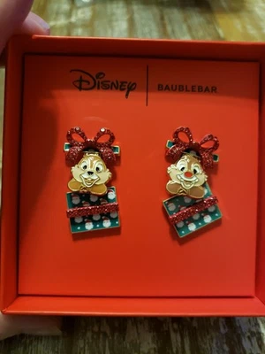 Рождественские висячие серьги Baublebar x Disney Chip & Dale с 3D-движением подарки - Изображение 1 из 2