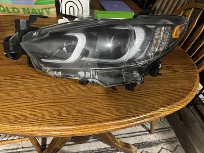 Faros proyectores de señal y tubo LED halógeno negro Mazda 6 2014-2017 Foto 1 de 3