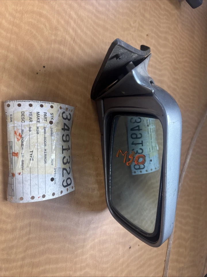 Espejo retrovisor derecho Infiniti M30 1990. Potencia. Gris. OEM Foto 1 de 3