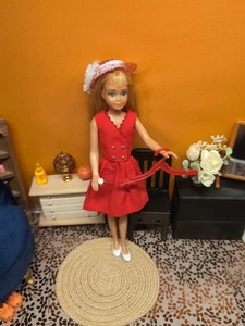 Vintage 1963 Skipper "Red Sensation" Dress (#1901) + Hat, Hong Kong Shoes ++ - Picture 1 of 24