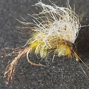 TROUT DRY FLY SIZE 10 GREEN DRAKE LOOPY CRIPPLE IDYLWILDE FISHING FLIES OLIVE - Picture 1 of 4