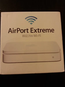 Apple AirPort Extreme Wireless N Router 5th Gen, MD031LL/A (Worldwide Shipping) - Picture 1 of 3