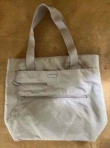 BAGGALLINI beige mit gelbem Innen Nylon Beuteltasche Handtasche 16x13x4 doppelte Riemen - Bild 1 von 5
