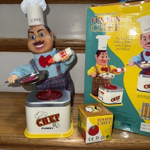 Giocattolo automatico vintage Fu Fun Chef Egg Flipping a batteria nuovo con scatola - Foto 1 di 4