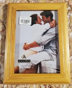 Photo Picture Frame 5x7 Malden International Wood Light - Picture 1 of 3