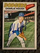 1977 Topps CHARLIE HOUGH Autographed Baseball Card #298 DODGERS