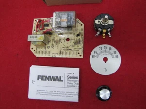 FENWAL Series 194. Temperature Controllers PN : 13221E9118-1. - Picture 1 of 3