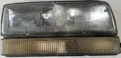 Buick 16512560 Headlight Turn RH 1992-96 Buick Lesabre Park Avenue OEM Shipped! - Image 1 of 4