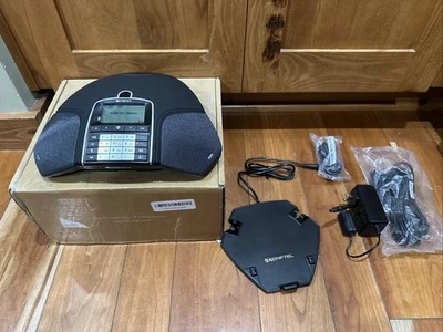 Teléfono de conferencia inalámbrico Konftel 300Wx DECT con base de carga 840101078 Foto 1 de 4