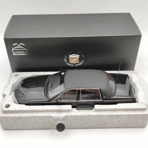 Dealer Edition 1:18 Cadillac Fleetwood Brougham 1992-1994 Black Diecast GM - Picture 1 of 11