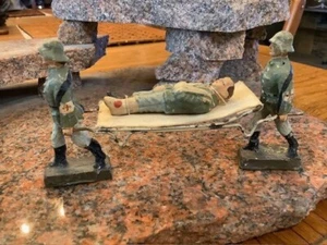 Rare Vintage Composition German Stretcher Bearer Set -Schusso - Picture 1 of 6