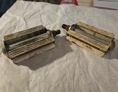 Pedales de bicicleta Wald 6140 vintage blancos con reflectores Foto 1 de 4