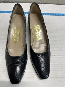 Zapatos de salón estrechos Salvatore Ferragamo para mujer de cuero negro talla 6,5 AAAA - Imagen 1 de 5