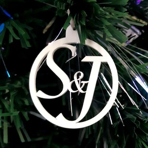 Round Personalised Initials Christmas Tree Decorations - Matt Pastel Colours - Imagen 1 de 4