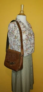 BOLSO DE HOMBRO DE CUERO HIPPIE HOBO DE COLECCIÓN AÑOS 70 - Imagen 1 de 8