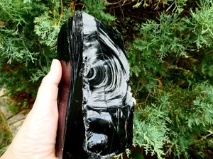 Huge Black Obsidian Rough Tower Specimen 1.130K Size 160mm x 90mm Brazil - Picture 1 of 15