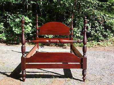 Traditional 1940's Vintage Solid Mahogany Single Twin Size Poster Bed • 667.80$