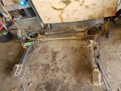 (LOCAL PICKUP ONLY) Loaded Beam Axle Fits 09-14 ROUTAN 1376894 - Image 1 of 4