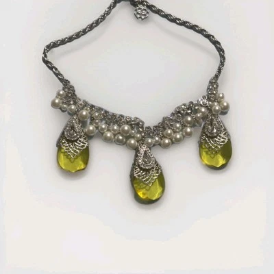 Colar declaração pérolas falsas gota de lágrima amarela Ann Taylor tendência outono 16" - Imagem 1 de 4