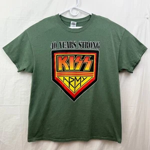 KISS Army 40 Years Strong Army Style Band Tee Unisex XL Green - Picture 1 of 9