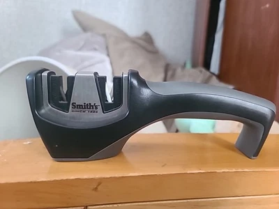 Afilador de cuchillos Smiths SmartSharp de cerámica - Cuchillos estándar y Santoku Foto 1 de 4