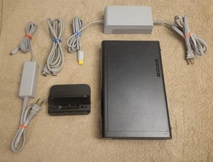 Nintendo Wii U 32GB WUP-101 Console Only - No Gamepad - Imagen 1 de 13
