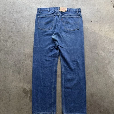 Jeans para hombre Levi's 501xx vintage años 90, azules, hechos en EE. UU., lavado oscuro 38x30 Foto 1 de 4