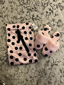 NWT Victoria’s Secret VS Pink Black Satin Polka Dot Faux Fur Slippers Size 5-6 - Picture 1 of 2