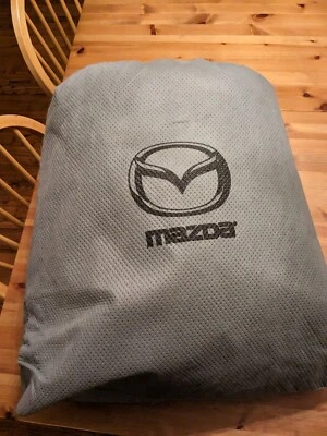 Cubierta de coche para todo tipo de clima para Mazda 3 2006-2021 sedán 4 puertas Foto 1 de 4
