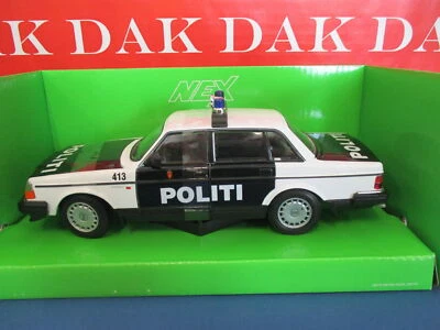 Die cast 1/24 Modellino Auto Polizia Police Volvo 240 GL Norvegia 1986 by Welly - Immagine 1 di 4