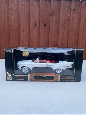 Road Signature 1:18 1961 Imperial Crown Diecast Model Car & 24k Gold Plated Coin - Image 1 of 4