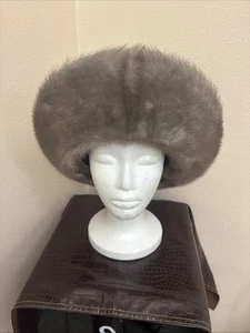 Sombrero con arco de lana y piel de visón gris raro - Imagen 1 de 23