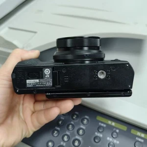 Fujifilm X30 12.0MP Digital Camera Black - Picture 1 of 6