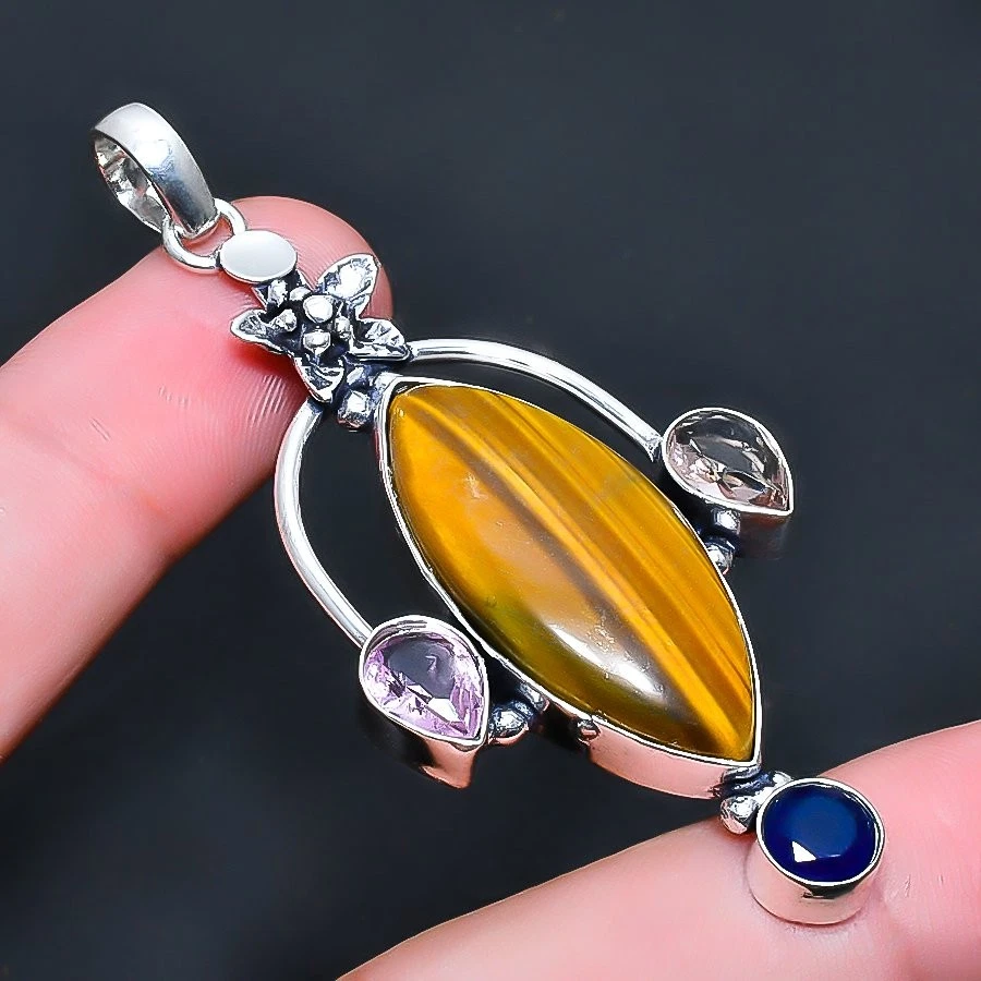 虎眼粉红色昆石手工宝石珠宝吊坠 2.84 — 第 1/1 张图片