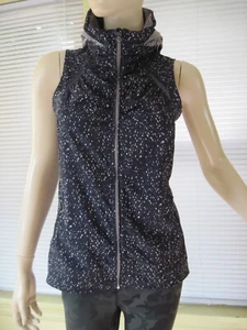 Lululemon Athletica Go the Distance hidden hood Vest Mink Berry Black Sz 4 NWOT - Picture 1 of 5