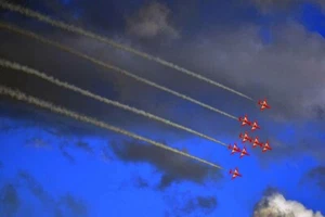 Red Arrows Royal Air Force Aerobatic Team In Formation Photograph Picture - Picture 1 of 1