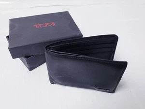 New Tumi Delta Global ID Lock Card Holder Men Leather Black Wallet Billfold - Picture 1 of 11