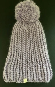 P&P CHUNKY 100% WOOL YARN LAVENDER POM POM BEANIE SNOW BUNNY O/S HAT - Picture 1 of 5