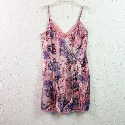 Camisón lencería quimise con ribete de encaje satinado cachemir rosa talla mediana Foto 1 de 4