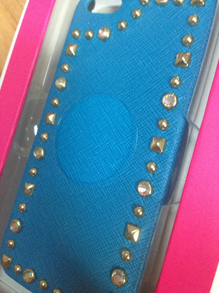 Juicy Couture iPhone 5 Blue Hard Leather Gold Studded Case  YTRUT519 Retails $48 - Image 1 of 4