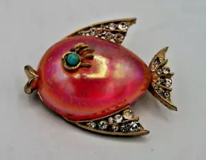 VINTAGE LISNER PINK JELLY BELLY FISH PIN BROOCH MARKED - Picture 1 of 2