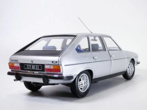 RENAULT 30 TX - R30 gris métallisé 1/18 1979 V6 Injection - Foto 1 di 10