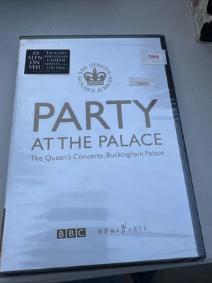 Party at the Palace - The Queen's Concerts Buckingham Palace  2002 BBC   DVD - Image 1 of 4