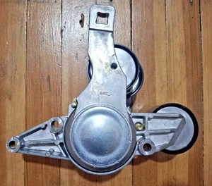Kit tensor de correa Freightliner genuino Detroit Diesel DDE A4722001570 DD13 15 - Imagen 1 de 3