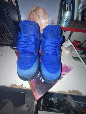 Talla 8 - Air Jordan 4 Retro Flyknit Hyper Royal Foto 1 de 4