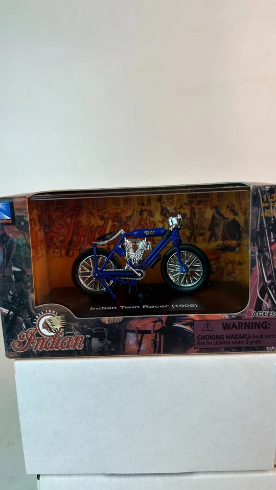 New Ray 1:32 Scale 1908 Indian Twin Racer Motorcycle - Image 1 of 4