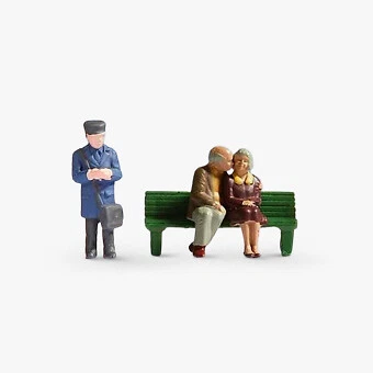 Figurines