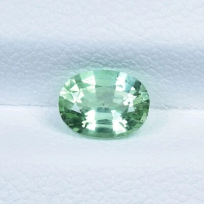 0.76 ct GIT" RARE GEM COLLETCTION MINT GREEN / NATURAL KORNERUPINE - Oval Video - Image 1 of 3