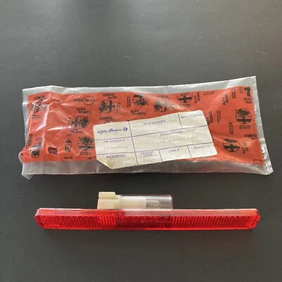 60556683 Alfa Romeo Spider modelo EUA 1991-93 / marcador de giro vermelho traseiro esquerdo - Imagem 1 de 4