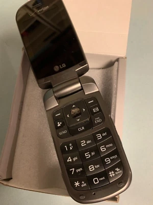 Verizon LG en V2 V Cast Messaging Phone  & Instructions WORKS Phone only - Image 1 of 4